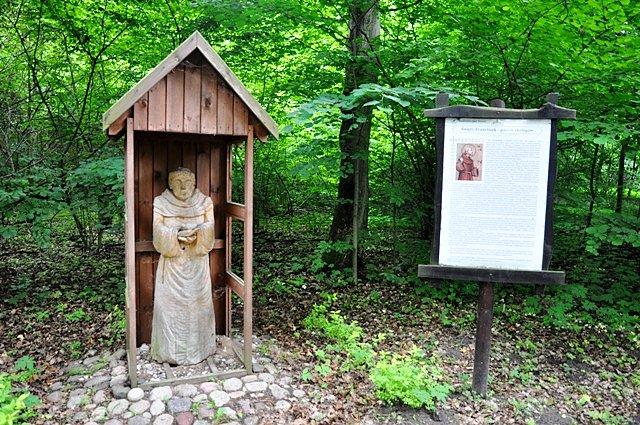 Św. Franciszek - parton ekologów - na terenie Nadleśnictwa Krucz