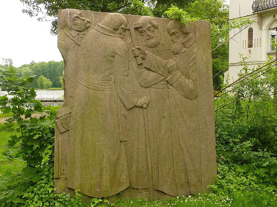 Płaskorzeźba z niezrealizowanego pomnika Mickiewicza w Wilnie. Autor: Henryk Kuna