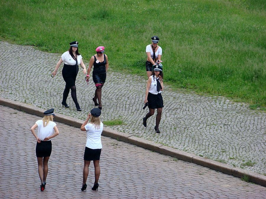 Czyżby policjantki?