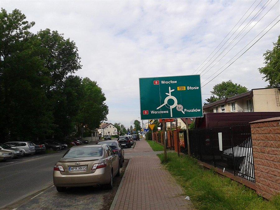 Tablica w Nadarzynie