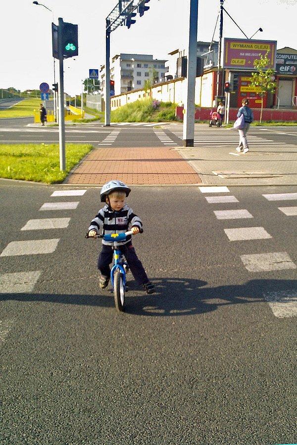 Przejazd rowerowy, rozpoznawanie koloru światła opanowane :o)
