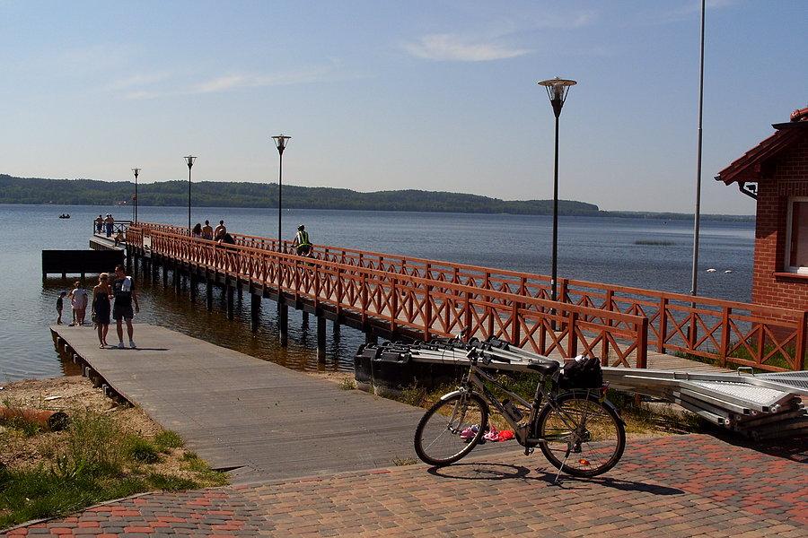 Przystań jachtowa w Lubkowie nad Jeziorem Żarnowieckim