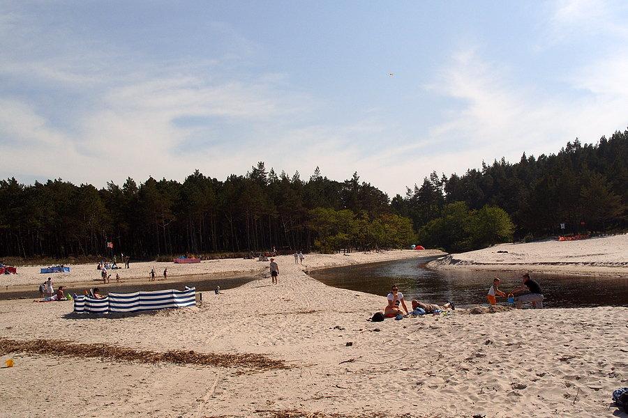 Plaża w Dębkach nad Morzem Bałtyckim