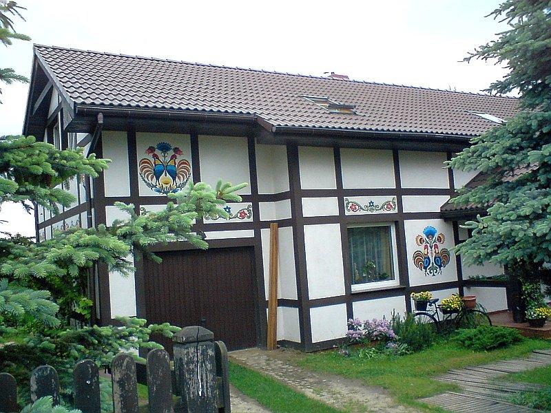 Borowo Młyn - folklorystyczny dom z rowerowym motywem