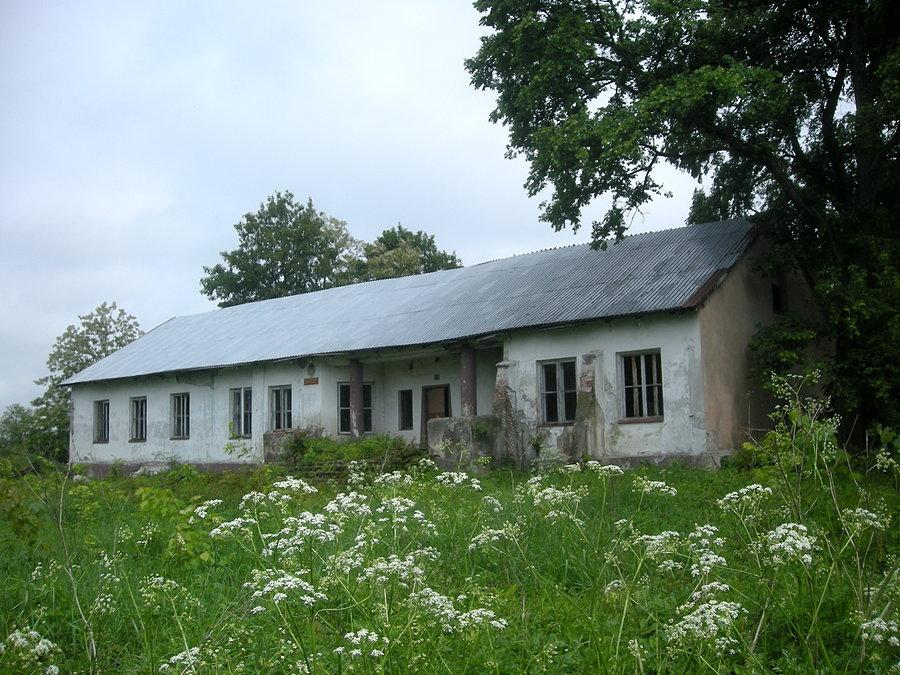 Podlesie - ruiny dworku