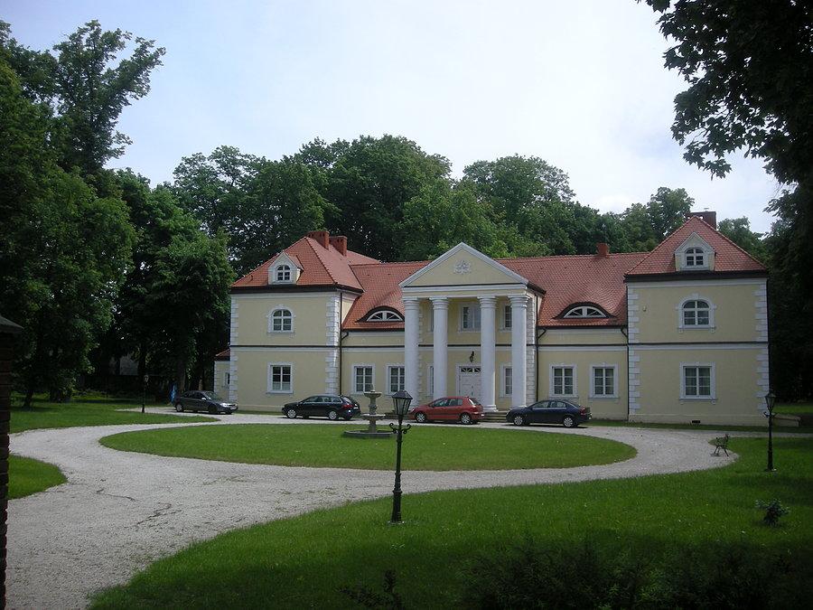 Pałac w Radoszewnicy