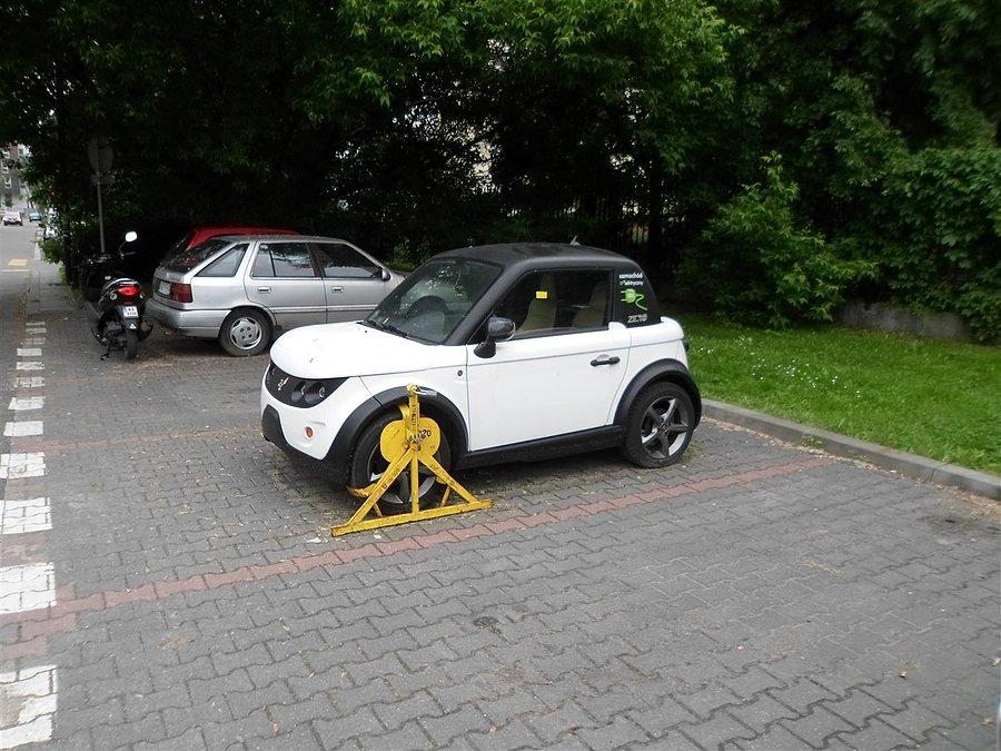 Uziemiony samochód elektryczny, Inflancka