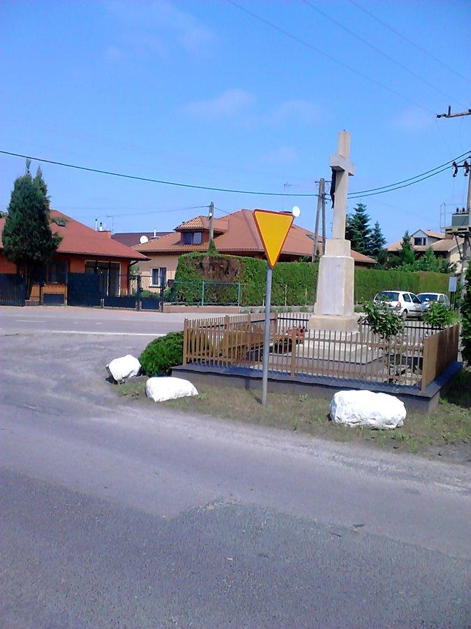 Tym razem skręciłam za krzyżem w lewo