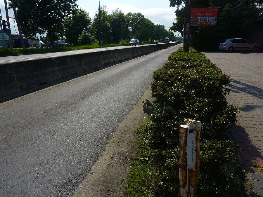Ślad kolejki wąskotorowej przy trasie poznańskiej?