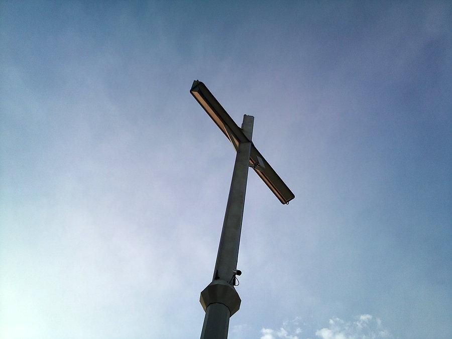 Krzyż milenijny w Niechobrzu