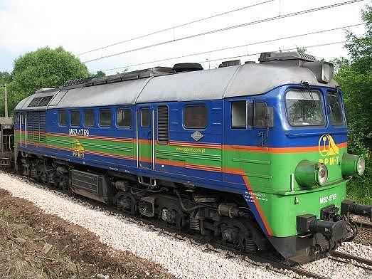Lokomotywa ST44 tutaj z oznaczeniem M62 w barwach PPM-T (Pomorskie Przedsiębiorstwo Mechaniczno-Torowe)