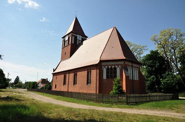 Kościół Niepokalanego Serca Najświętszej Maryi Panny z Fatimy w Kwiejcach