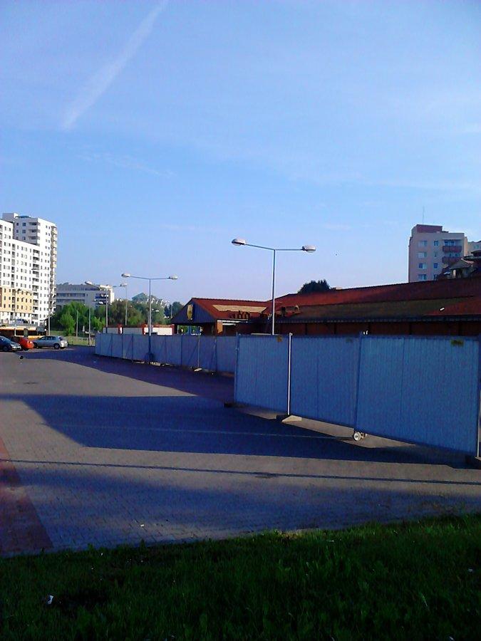 Remont Lidla na rogu Powstańców i Górczewskiej
