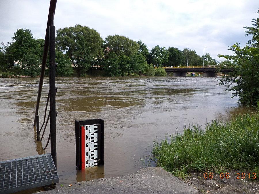 6 metrów (maksymalnie)