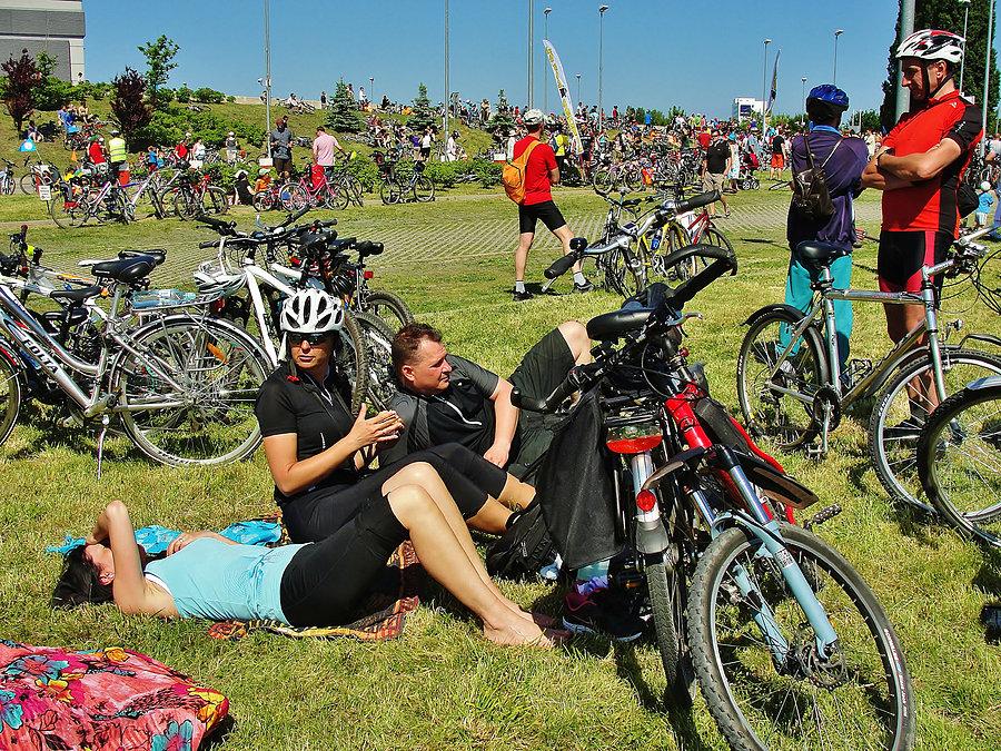 Wielki Przejazd Rowerowy 2013 r. Ekipa odpoczywa