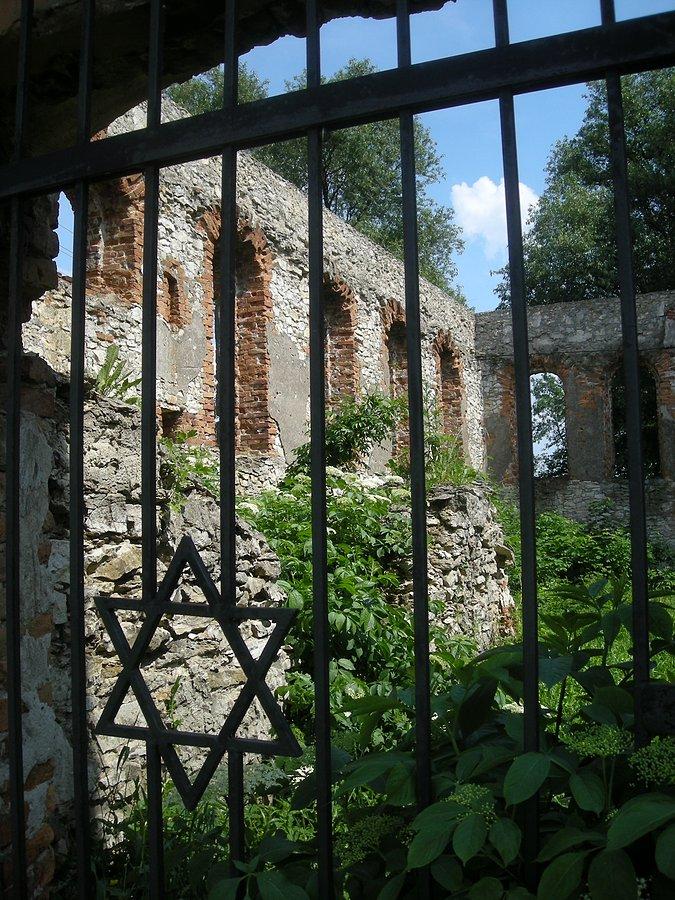 Krzepice - ruiny synagogi