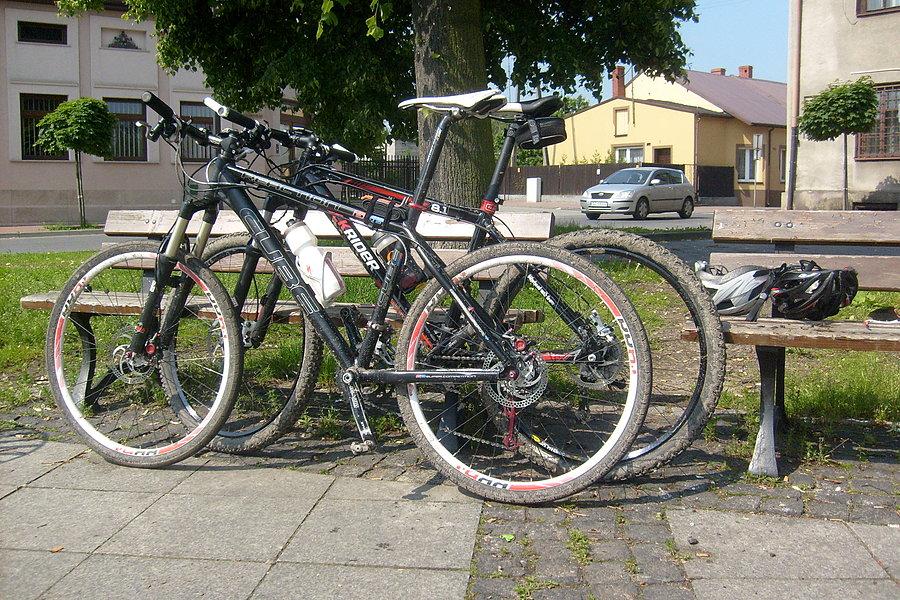 Rowerki na rynku w Mstowie