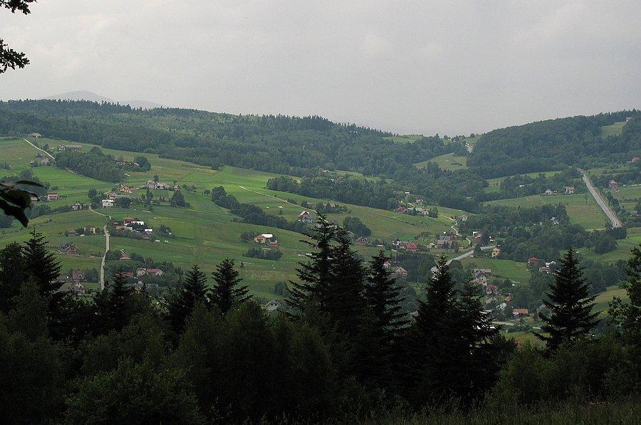 Po prawej podjazd na Ropską, po lewej nitka jednego z naszych dzisiejszych podjazdów