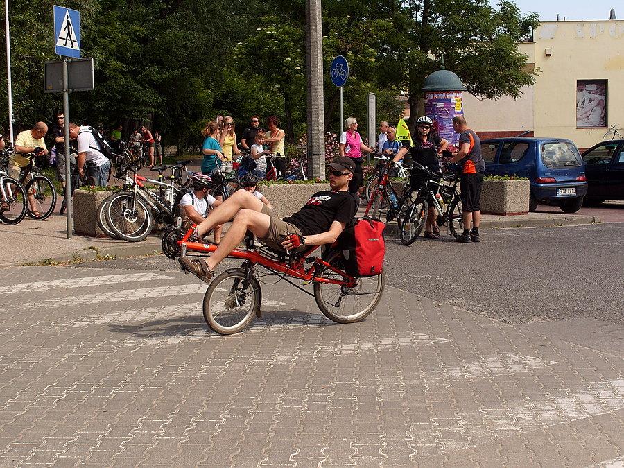 Zbiórka rowerzystów przy Urzędzie Miasta w Pruszczu Gdańskim