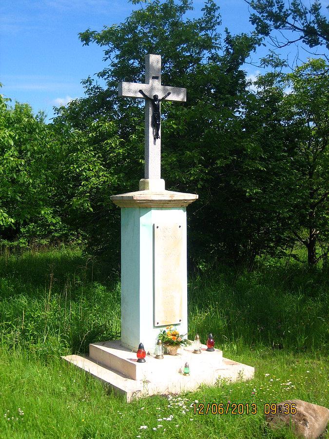 Krzyż - mogiła ofiar wojen napoleońskich przy drodze Tarnowskie Góry - Gliwice