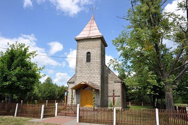 Rychlik - kościół pw. Najświętszego Serca Pana Jezusa zbudowany w 1932 r