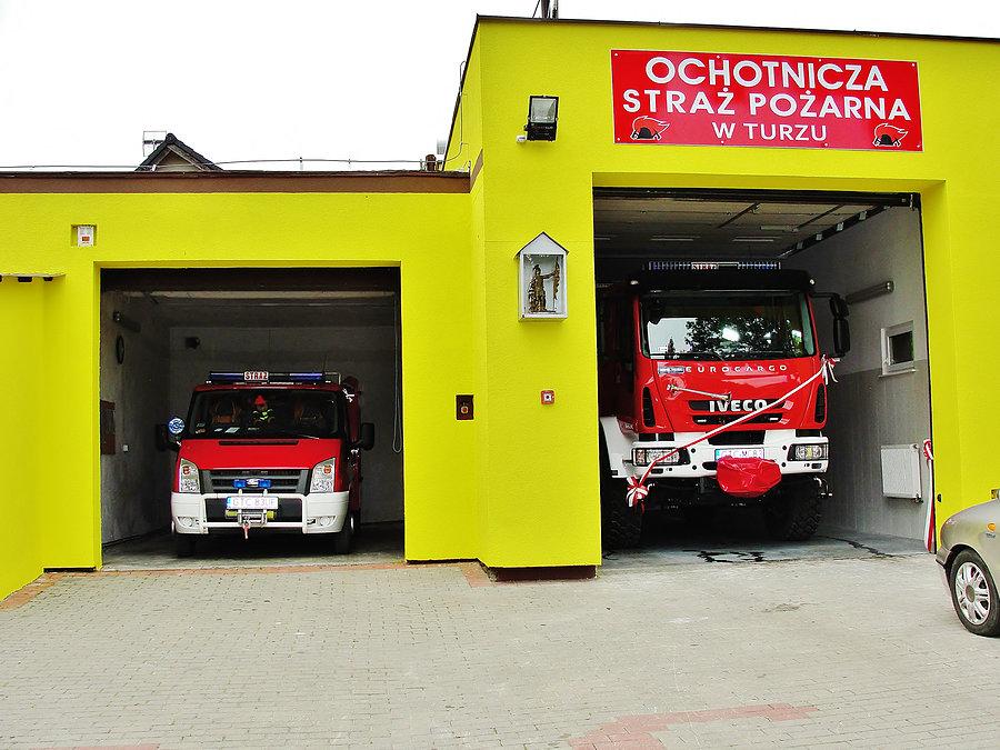 Nowy samochód strażacki otrzymała straż w Turzu