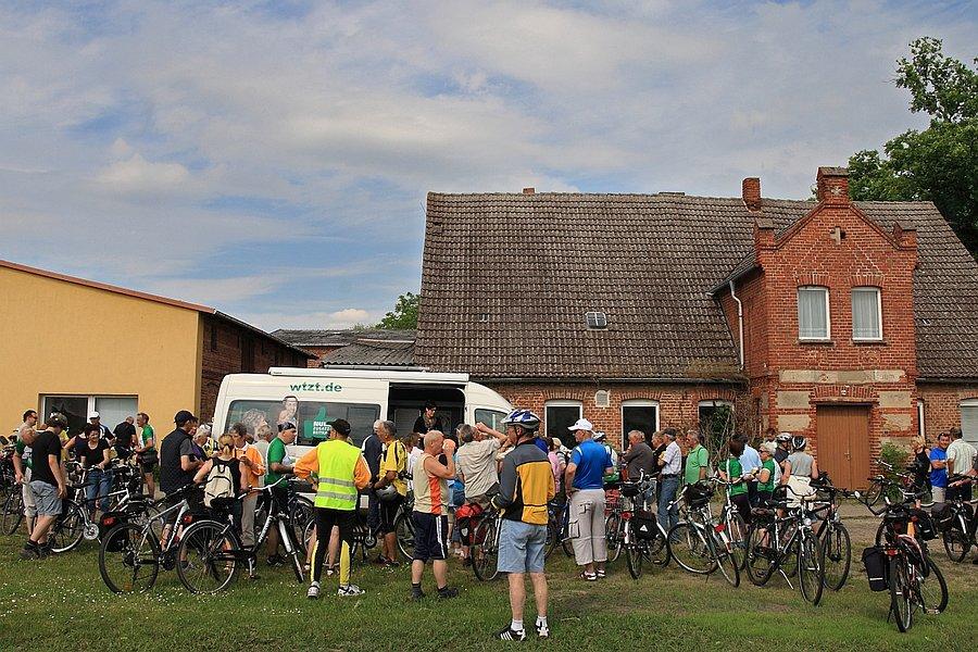 Odpoczynek w Blumenhagen. Przyjechał samochód z wodą