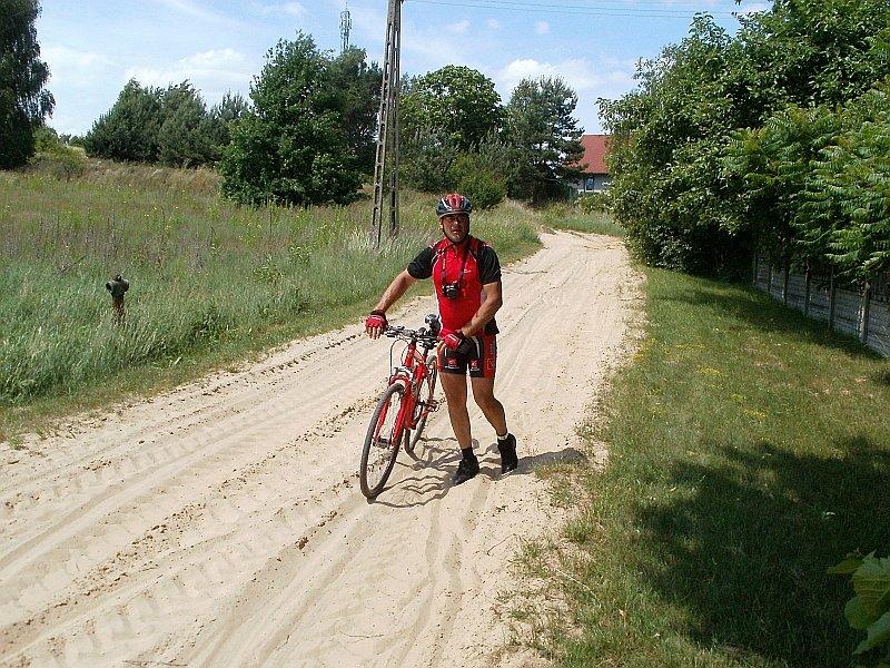 Sierakowski Park Krajobrazowy - jazda czerwonym szlakiem po piasku
