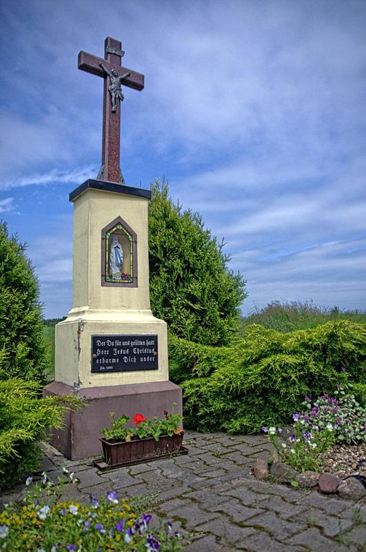 Przydrożny krzyż