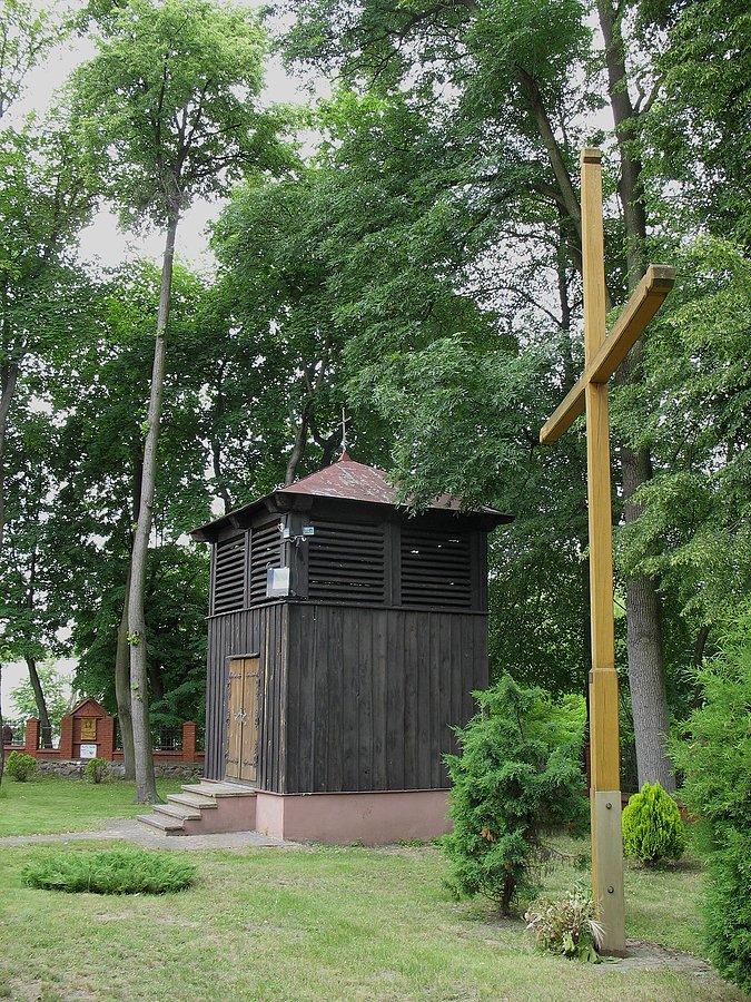 Osuchów - dzwonnica kościoła
