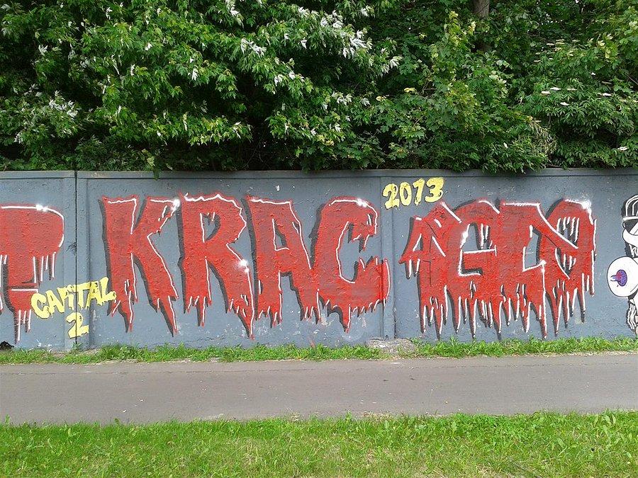 Krwawe graffiti 1