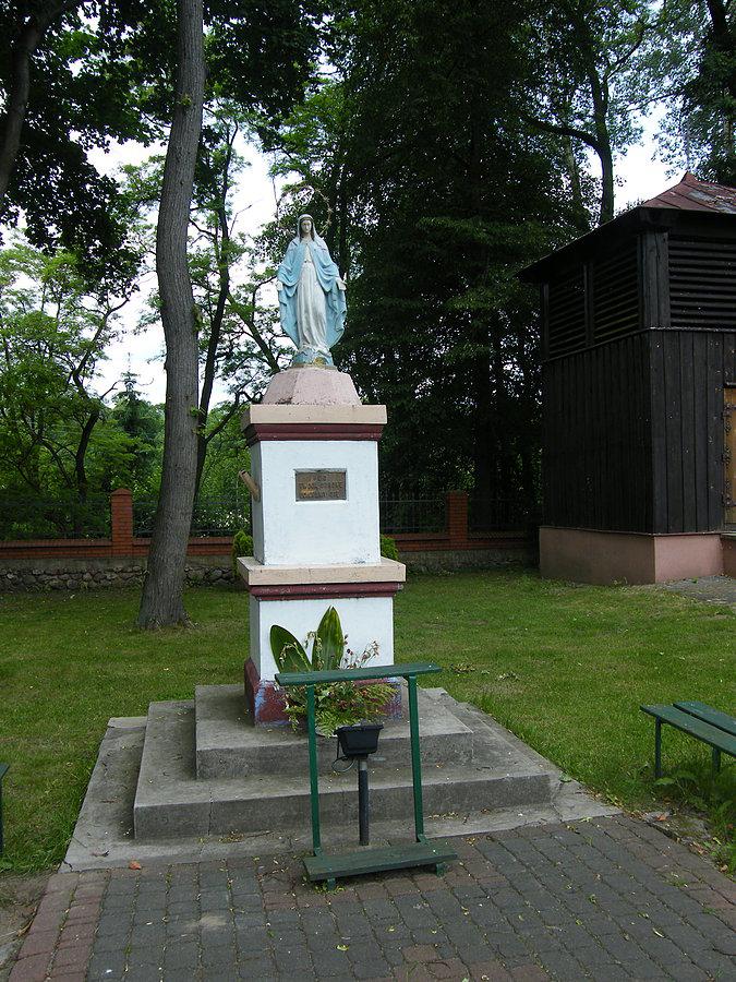 Kapliczka przy kościelna