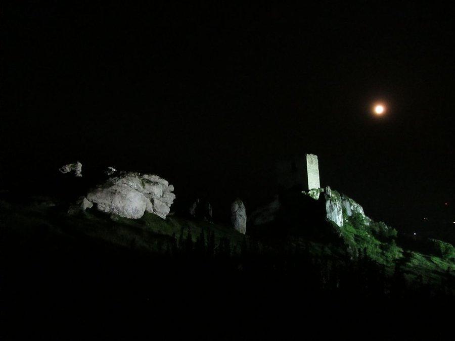 Olsztyn nocą