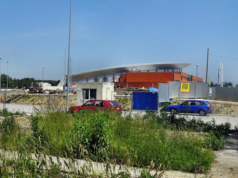 Budowa hali sportowej przy ulicy Szafera od zaplecza - 19 czerwca 13 r