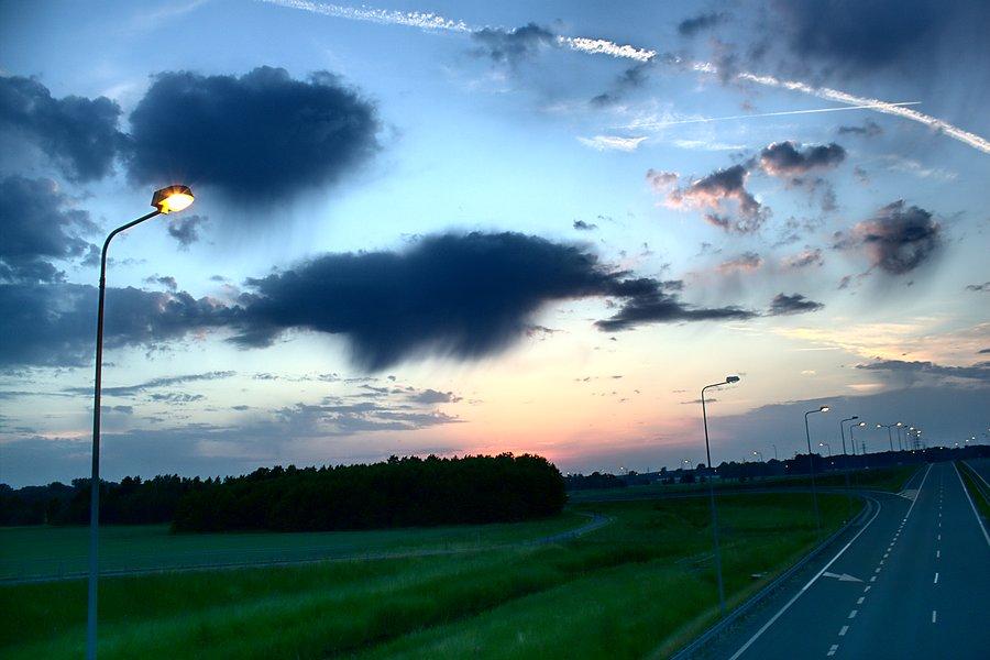 Nad obwodnicą w drodze nad Miedwie