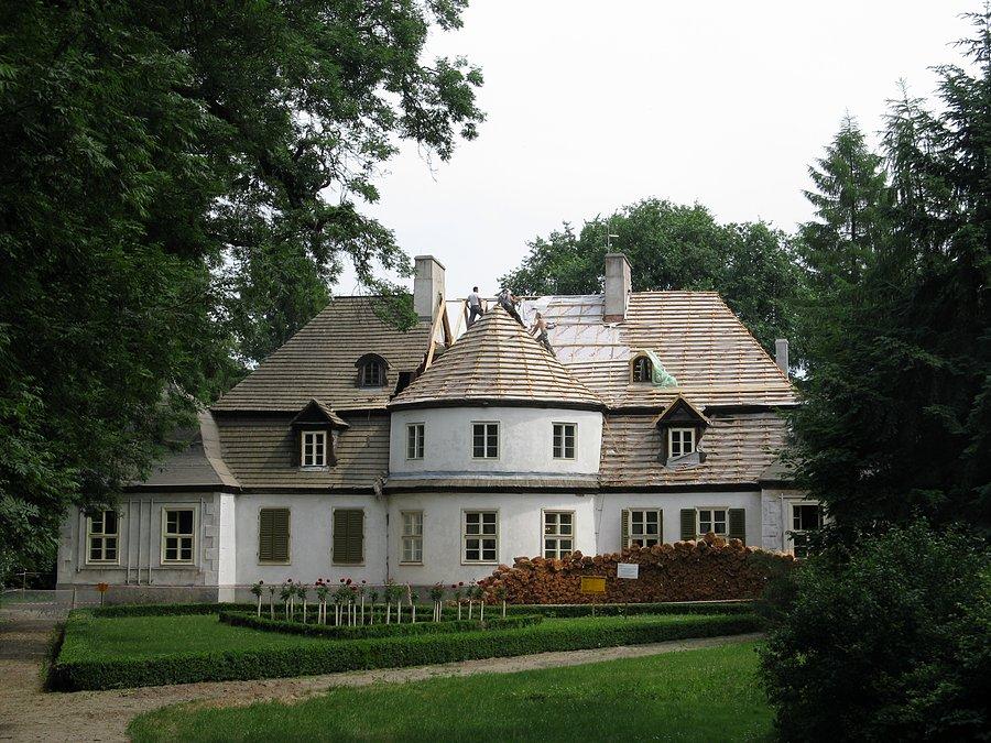 Muzeum Ziemi Średzkiej - Dwór w Koszutach