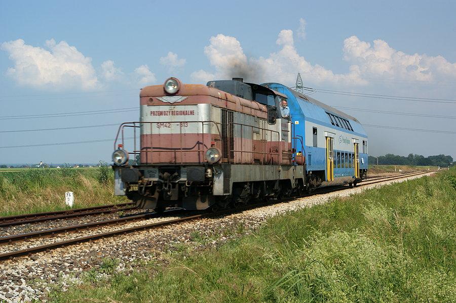 SM42-313+wagon Bohun(zaszynobus) jako pociąg 46739 z Kędzierzyna Koźla do Nysy