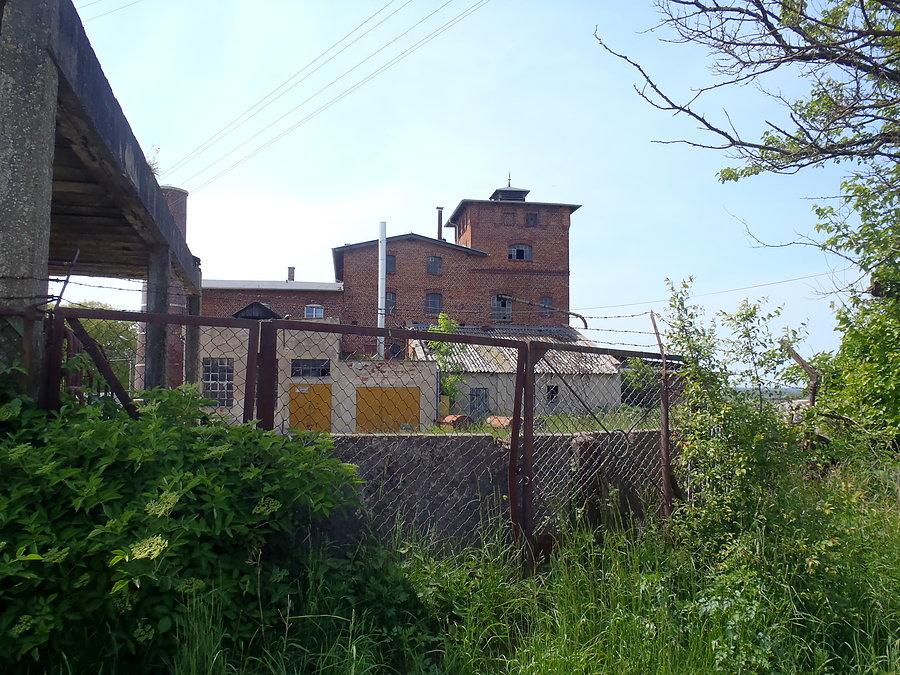 Żarnowieckie zabudowania
