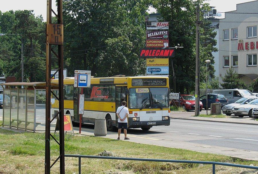 Przystanek busów w Międzylesiu