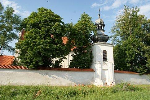 Zespół klasztorny franciszkanów i sanktuarium św. Anny z innej strony