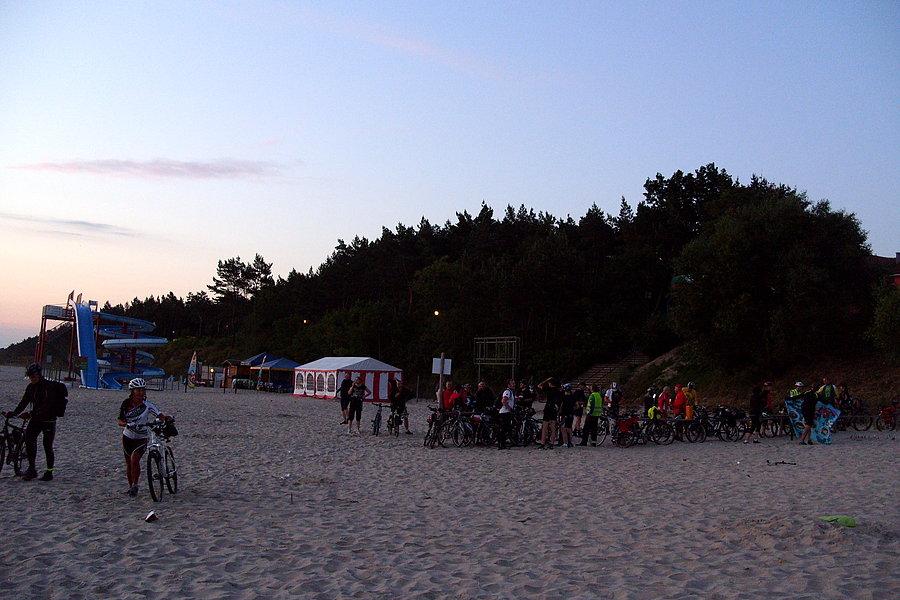Na plażę dotarli Rowerzyści z Elbląga