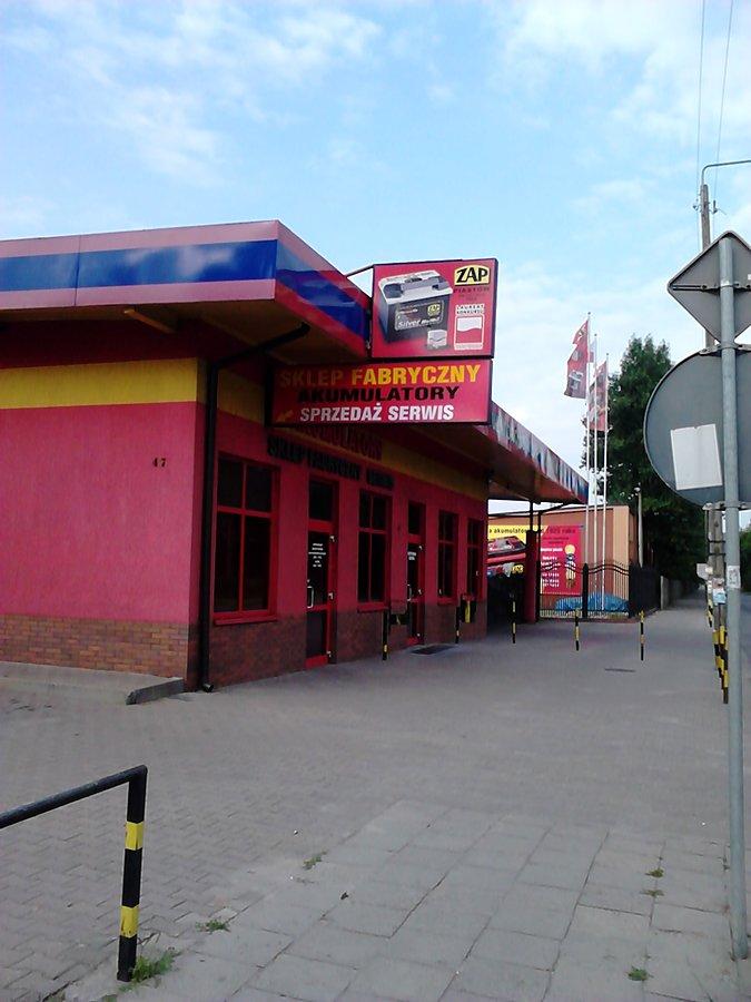 Fabryka akumlatorów i sklep fabryczny w Piastowie