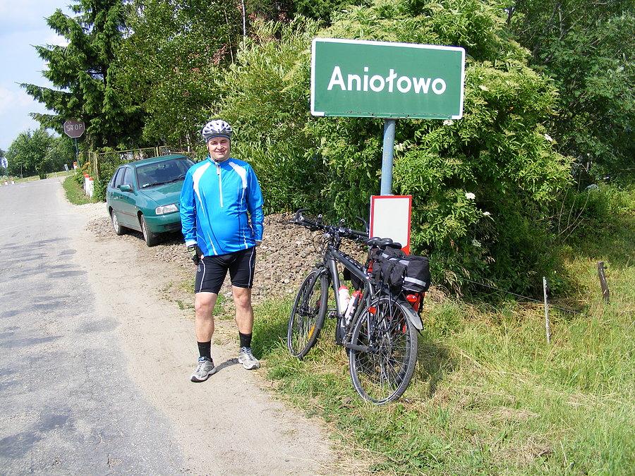 Daro na wjeździe do Aniołowa