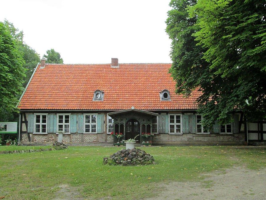Mirachowski dworek