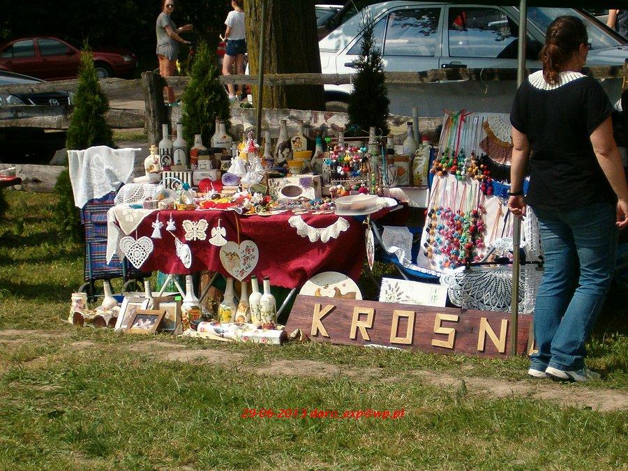 29-06-2013. Na imprezie w Aniołowie było też stanowisko pięknych rękodzieł z Krosna