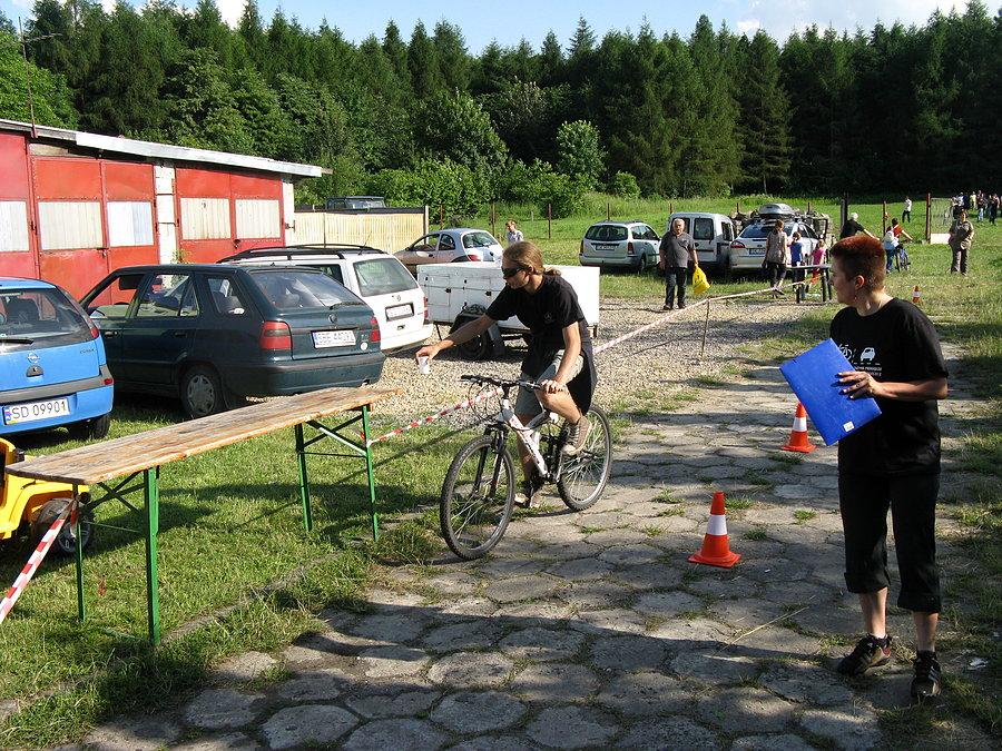 Rowerowy tor przeszkód na festynie w Łośniu 011