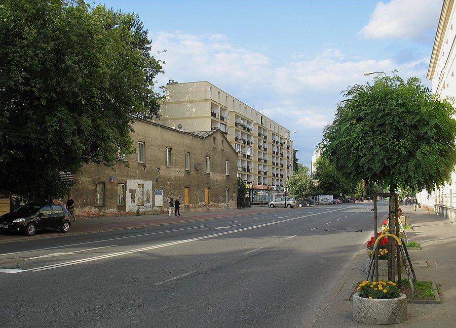 Niedziela na ul. Rakowieckiej