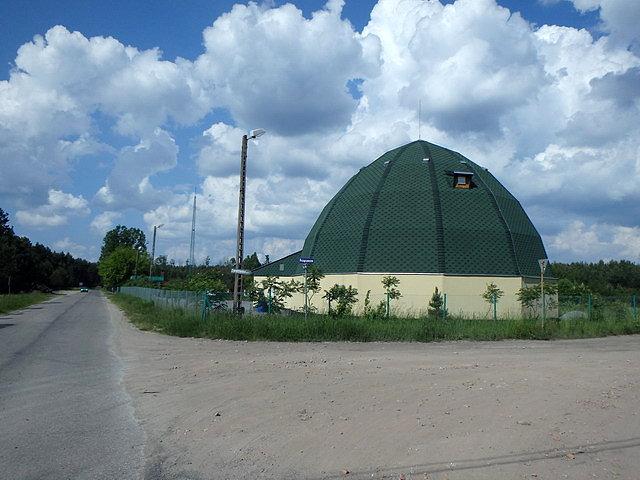 Czyżby nieznane dotąd planetarium za Koronowem :)