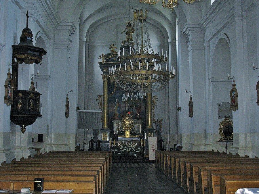 Wnętrze kościoła św. Zygmunta w Słomczynie
