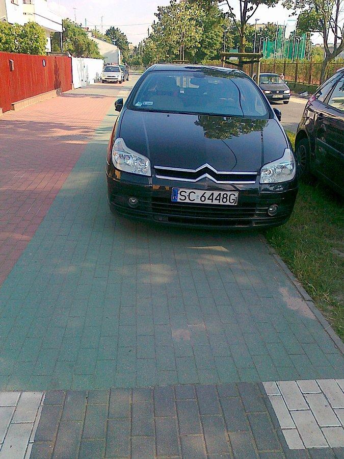 Tępomózg na DDR na Kilińskiego